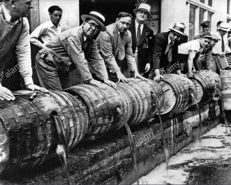 Debate:在道德上,我们应该如何理解*私走**?