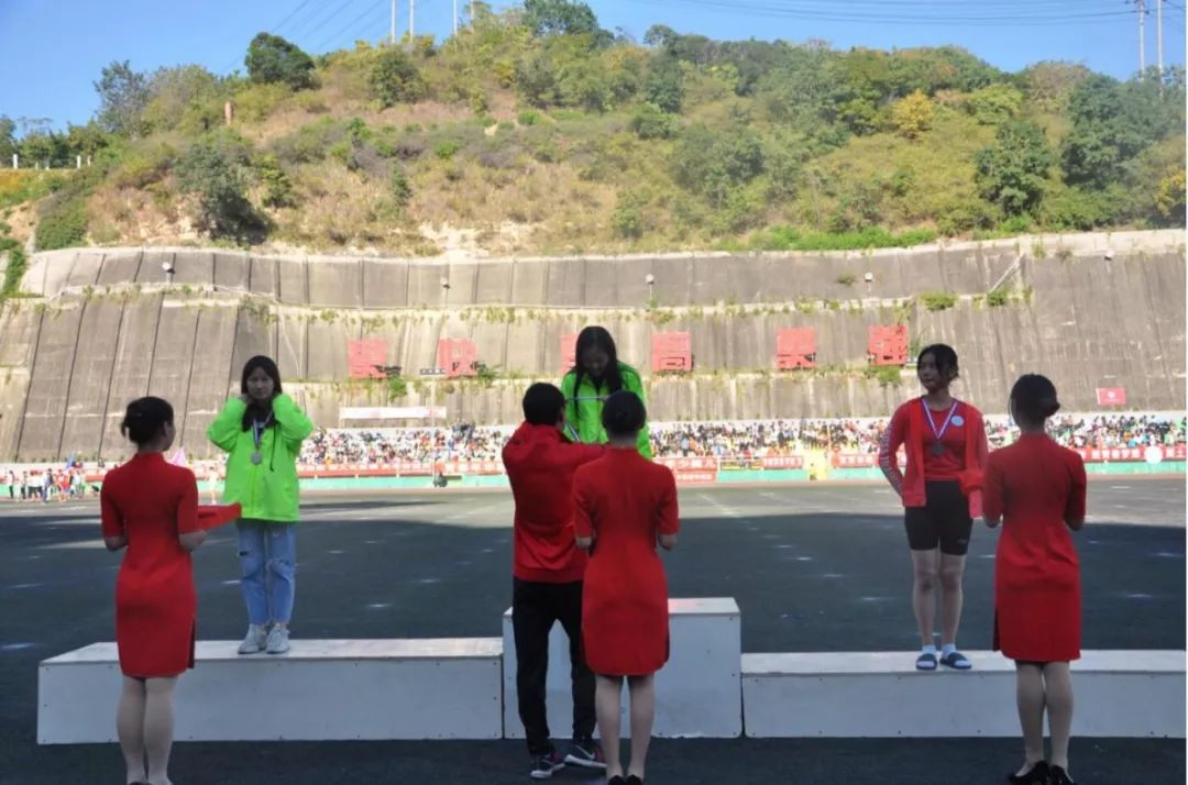 暖冬律动｜青春无畏，逐梦扬威，最拼的攀大ers