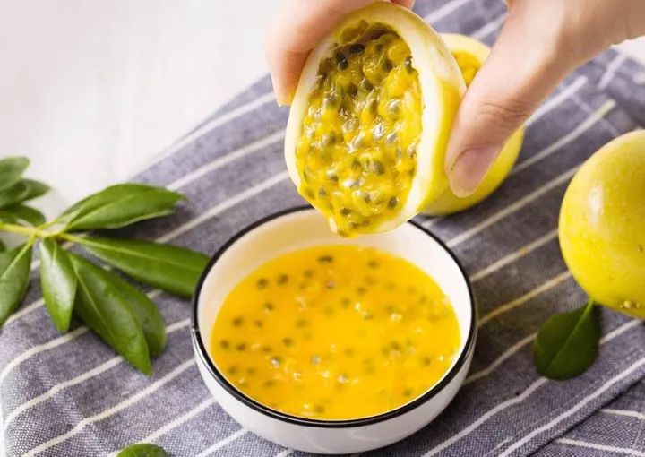 黄金百香果3到5斤装,自带蜂蜜味的黄金百香果