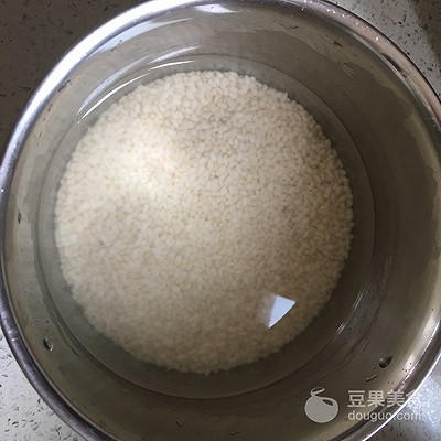 糯米蛋的做法,糯米蛋的做法网红