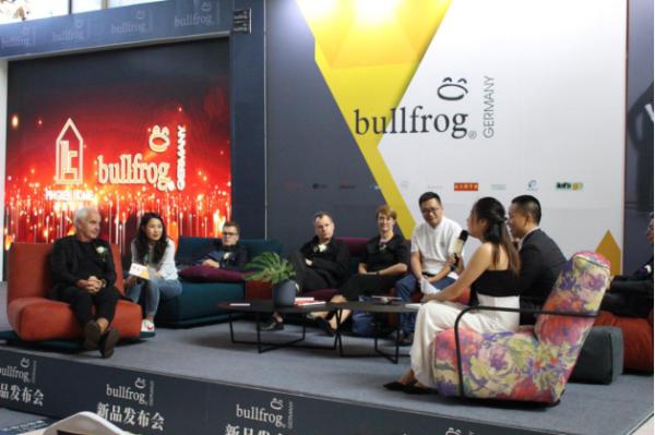 品胜家居工厂店正在直播,品胜德国牛蛙综合体验馆