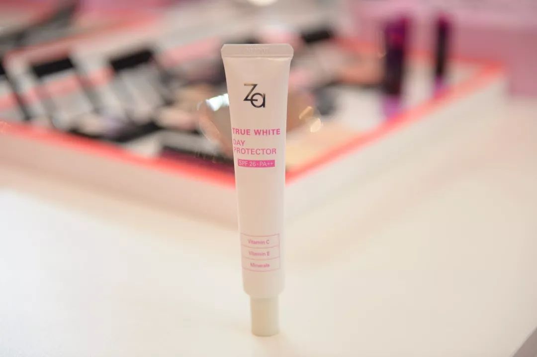 Za姬芮×初音｜遇见初音未来解锁美肌新风尚