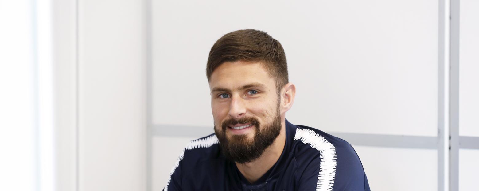 吉鲁阿扎尔最佳球员奖,吉鲁切尔西进球集锦