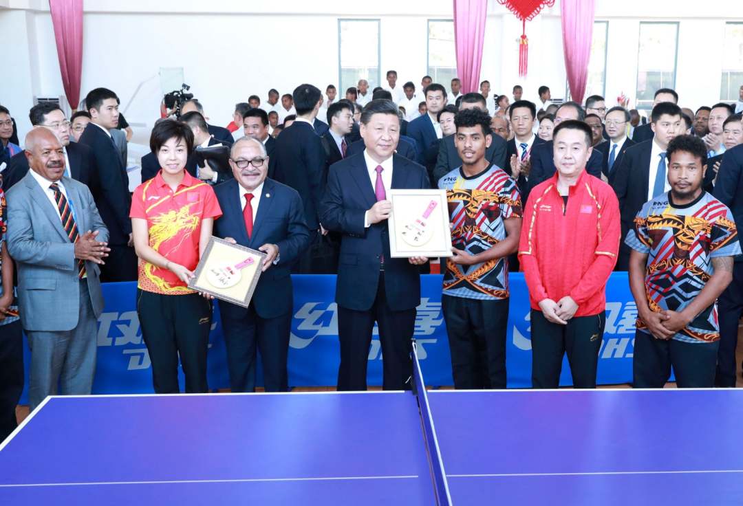 现场观看巴新国乒训练，习*平近**“体育外交”再添新故事