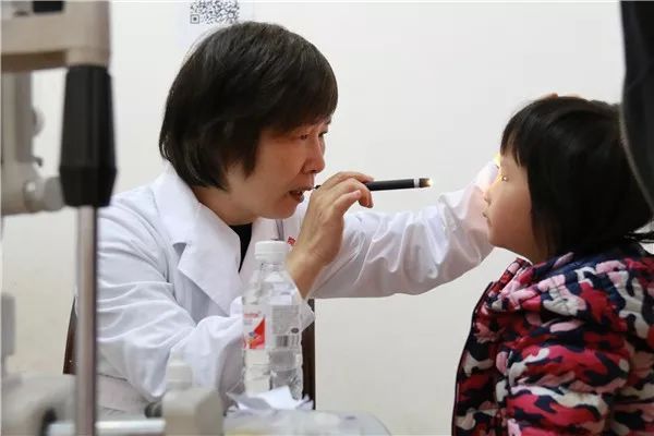 上海瑞金医院开展联合义诊，大理这两个地方火爆了！