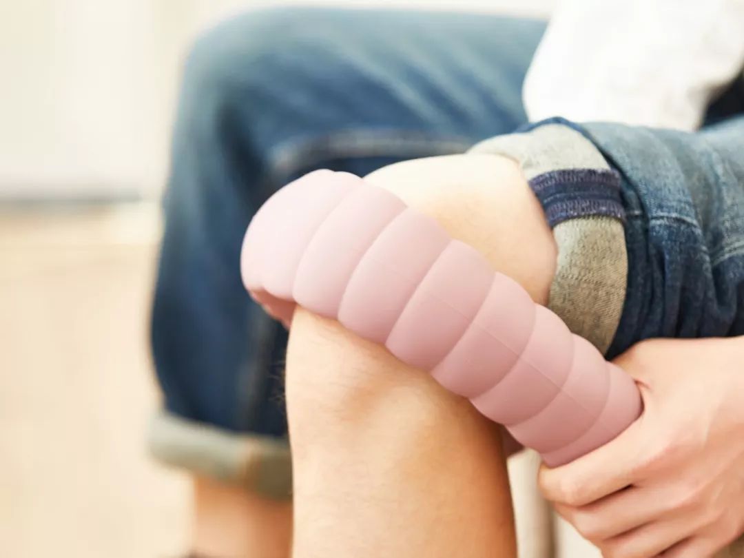 热水袋放微波炉加热膨胀了,热水袋能放在微波炉里加热吗