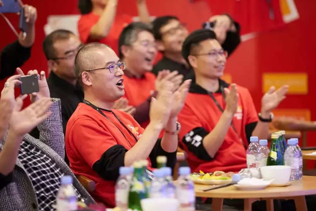 一天卖8.18亿，太平鸟如何做电商？