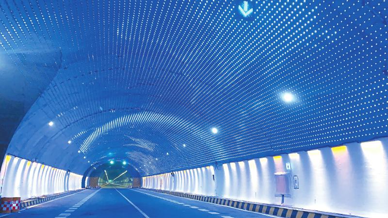 大道进藏,大道出川秦巴天险变坦途