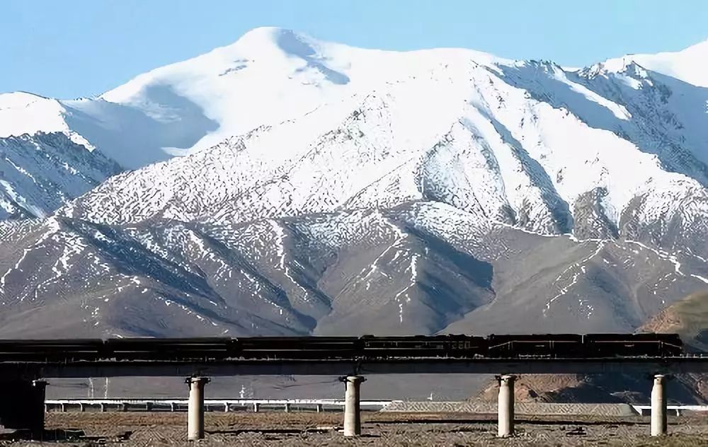川藏铁路建成的意义是什么,川藏铁路建设意味着什么