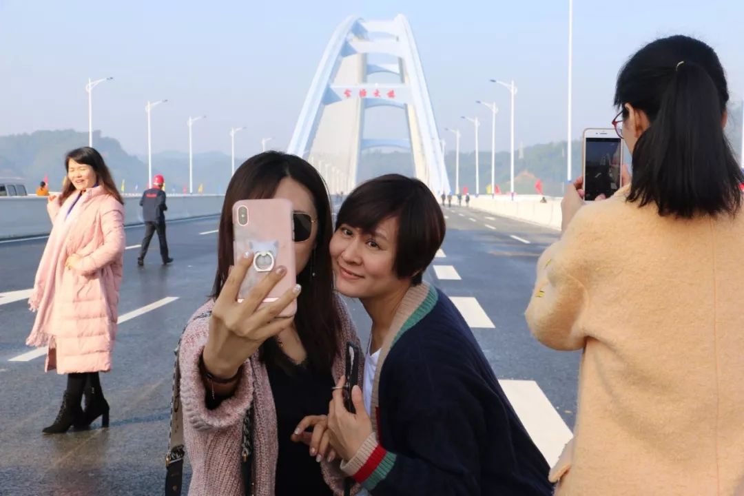 柳州新晋网红大桥,柳州网红桥白沙大桥几时建成