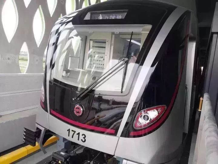 暴露年龄的时候到了！你出生那一年，上海都发生了什么大事？