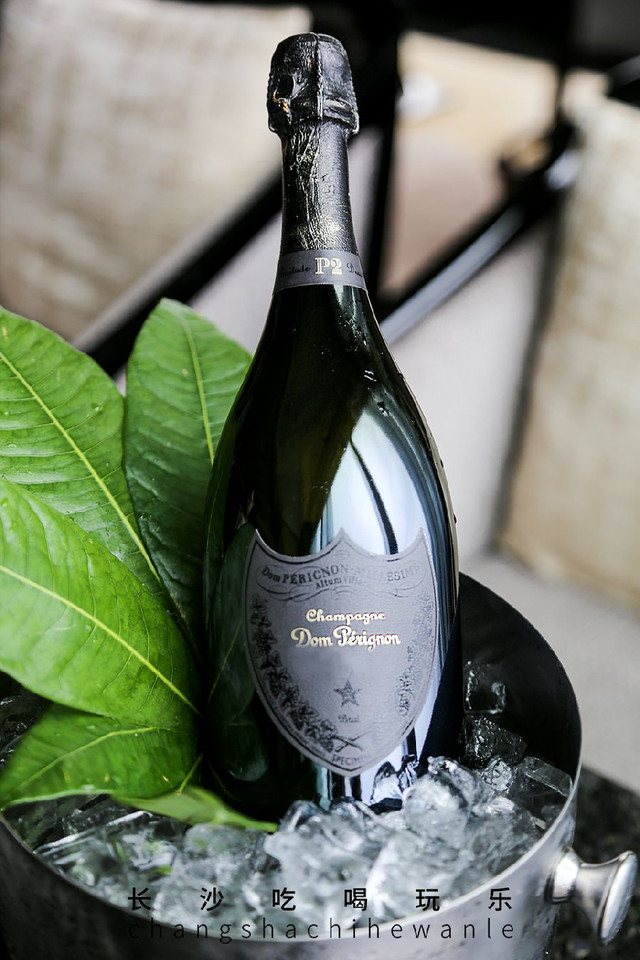 长沙独一无二的看球胜地来了!2000㎡超大面积、5星级料理,足球派对放肆嗨!