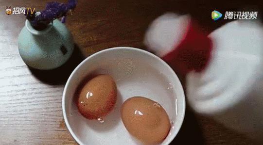 快速清洗油烟机上的污垢,油烟机清洁剂强力去污小妙招