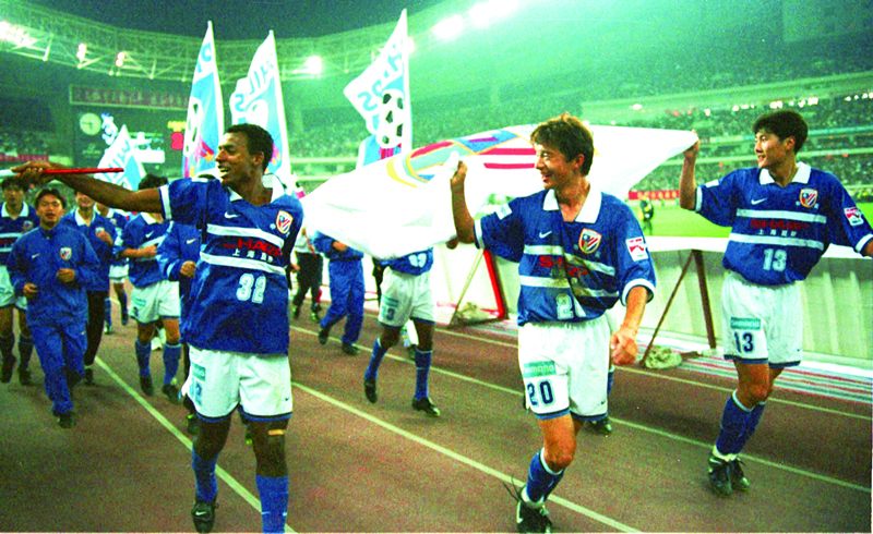 「25周年关键词·四小龙」还记得当年的四小龙吗?申花的“青春风暴”从未停下