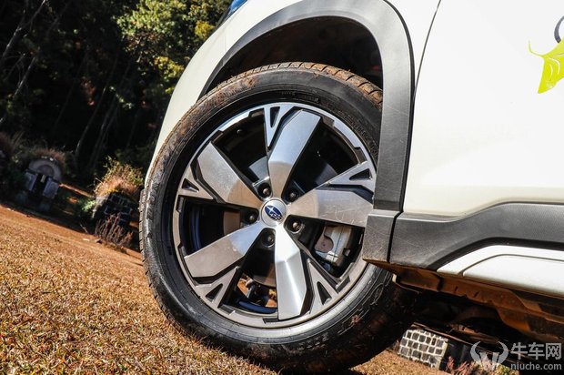 斯巴鲁第四代森林人试驾体验,斯巴鲁森林人2.0四驱系统2010