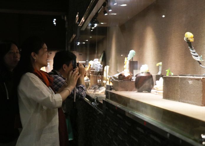 精品玉坠图片欣赏,平洲玉器街玉坠