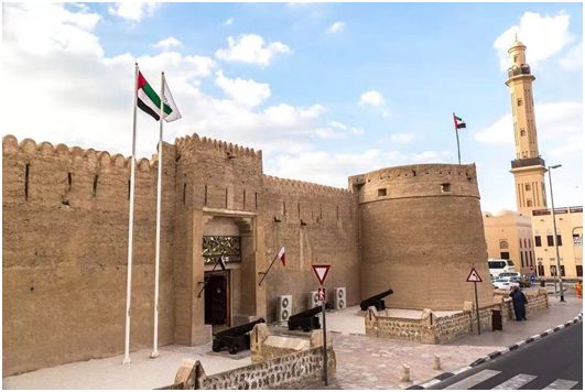 让五星红旗迎风飘扬在世界的东方,让五星红旗飘扬在中国的每个角落