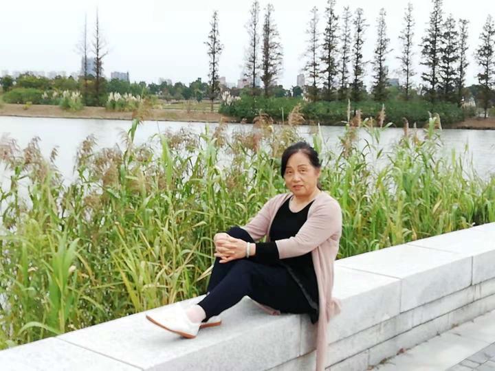 零食家电统统网上搞定海宁63岁阿姨打开网购新世界大门