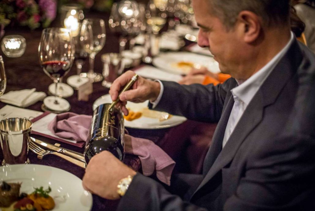 3天100多万，瑰丽推出的旅行计划凭什么这么贵？