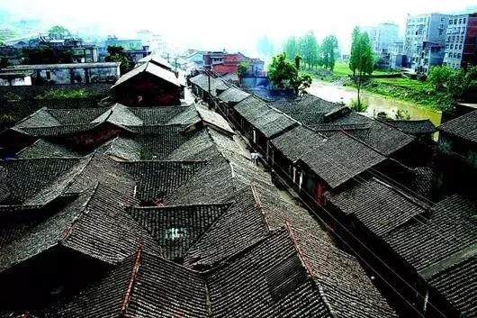 有了绿牌还能拥有大牌,有了绿牌再去拍蓝牌