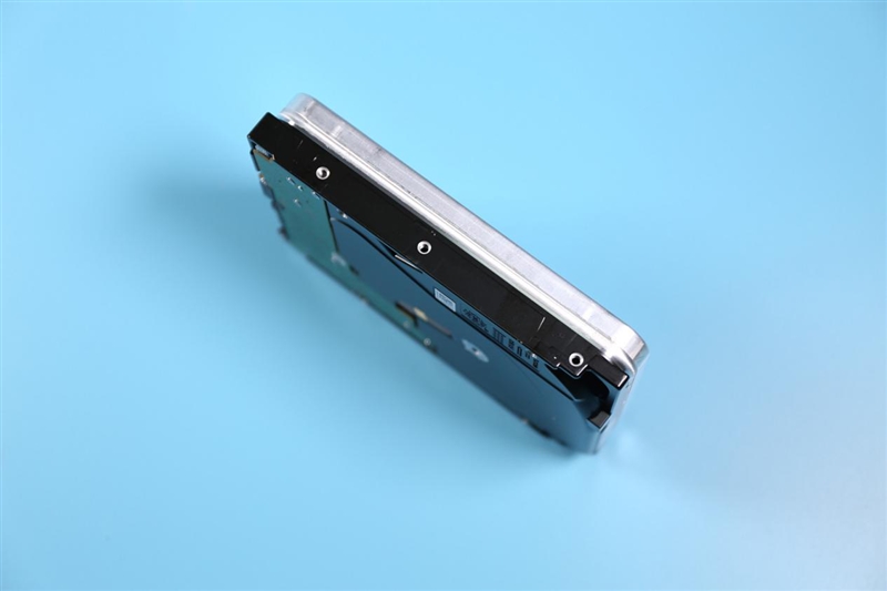 14t氦气盘希捷,希捷酷狼nas机械硬盘