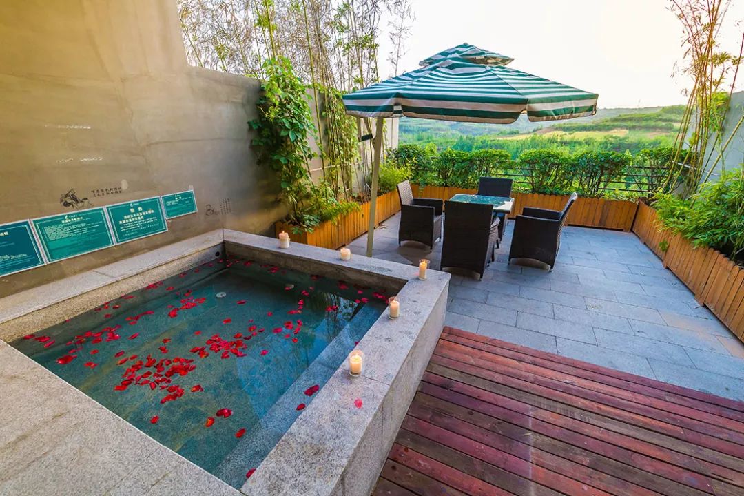 洛阳凤翔温泉特价门票夜泡,洛阳凤翔温泉的免费模式