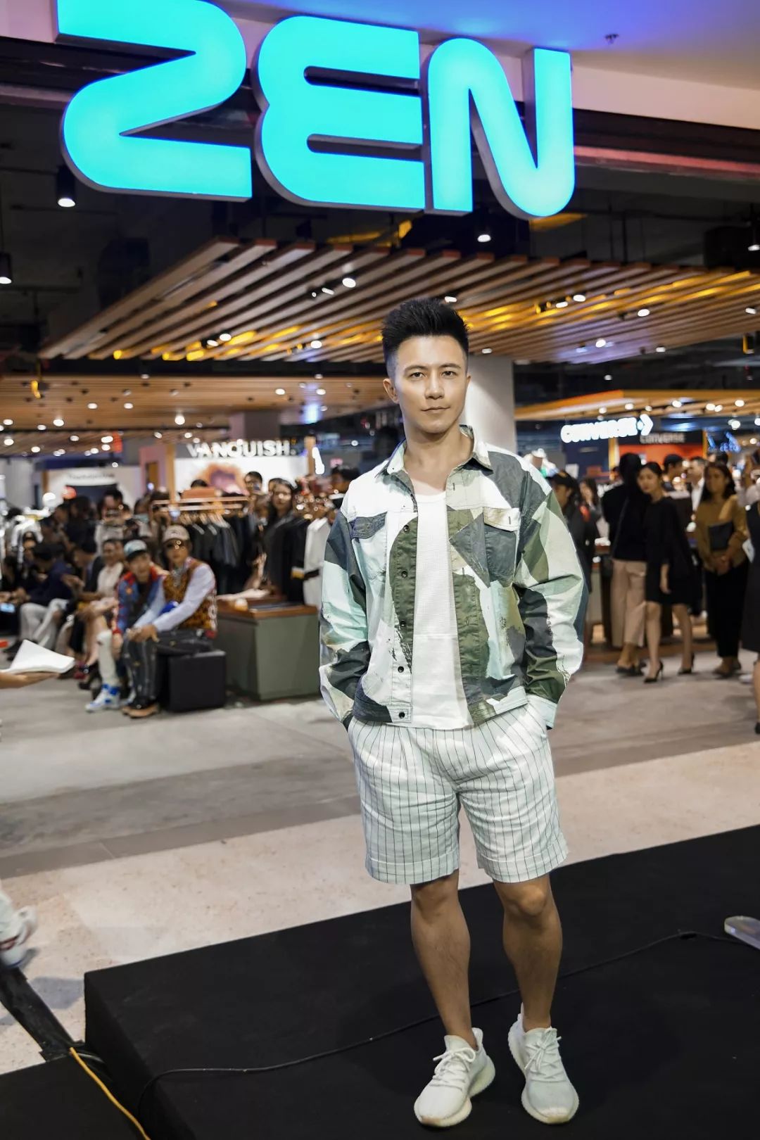 jisoo娉板浗鏃呰,娉板浗鏃呮父nana