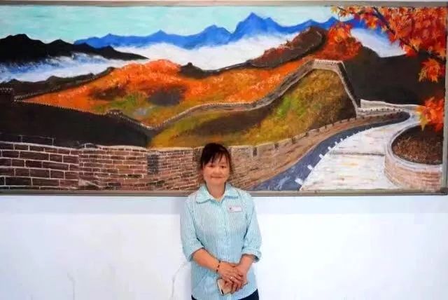 保洁阿姨画3d效果黑板报,保洁阿姨画黑板报视频