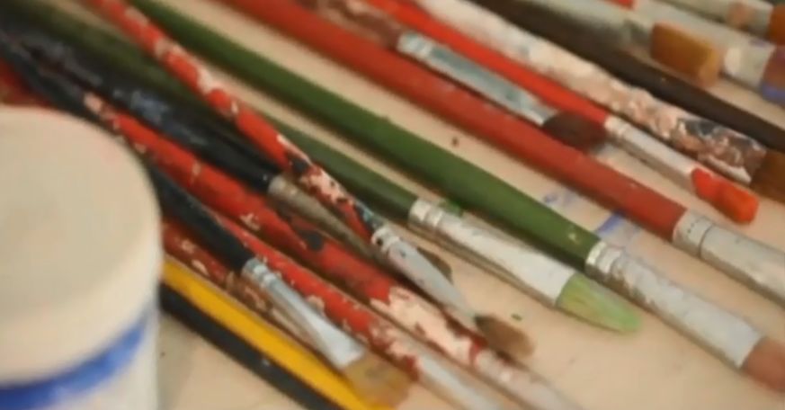 又一“扫地僧”火了！保洁阿姨3D黑板报惊艳全网