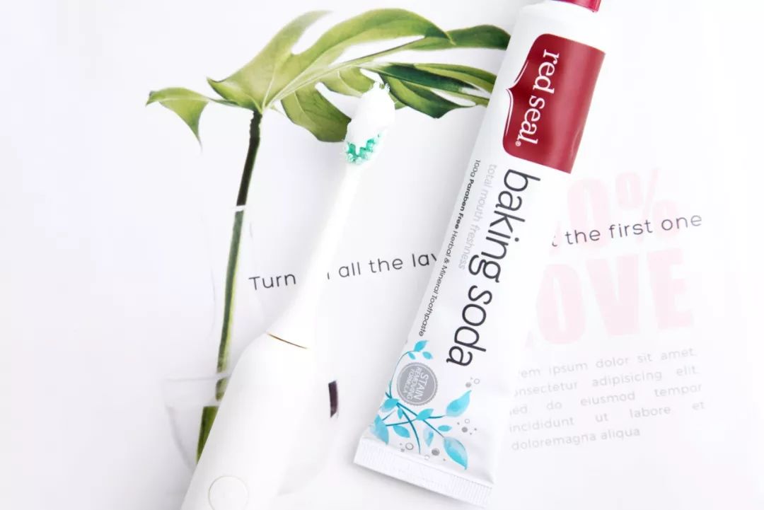 花了一万元做牙齿很难看,牙齿美白真正有用的牙膏