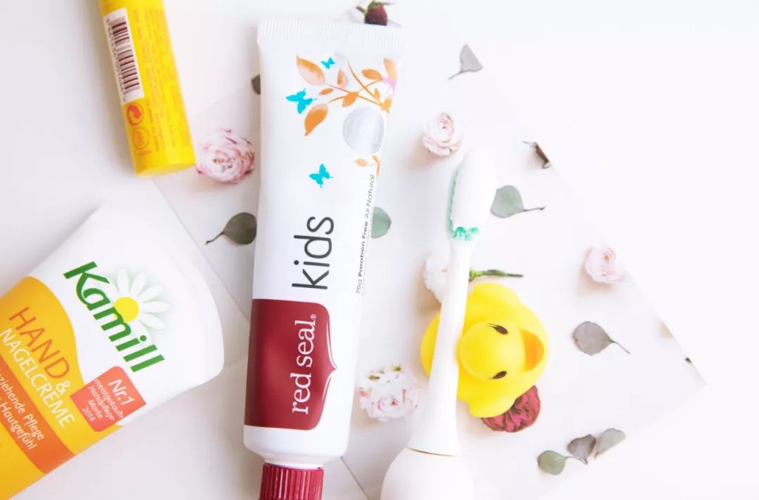 花了一万元做牙齿很难看,牙齿美白真正有用的牙膏