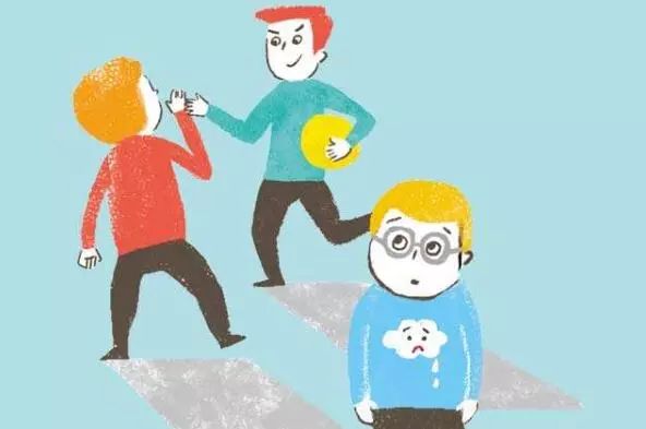 孩子的脸被老师打肿了,儿子的脸被同学打