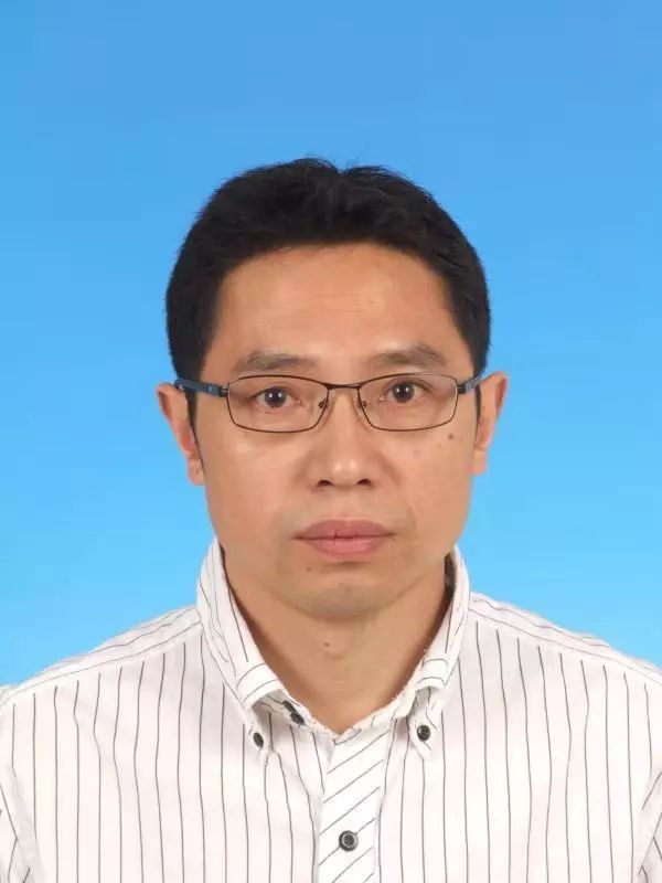 共享大医生｜下肢水肿是因为肾脏有问题吗？甲状腺肿瘤手术后终身服药会有副作用吗？