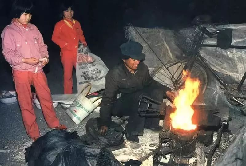 为什么小时候不怕冷长大了怕冷,为什么小时候不怕冷长大就怕冷了