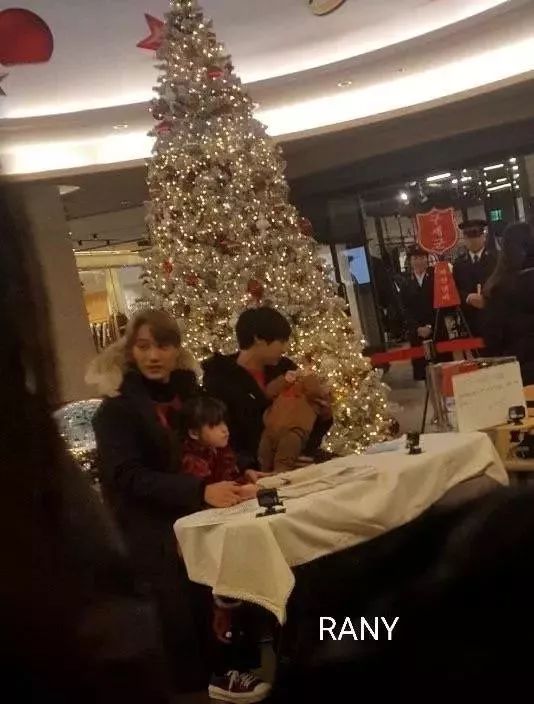 exo带孩子日常,exo变身ceo