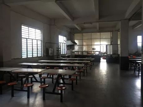 拍卖成交价1亿,拍卖房成交多出100万