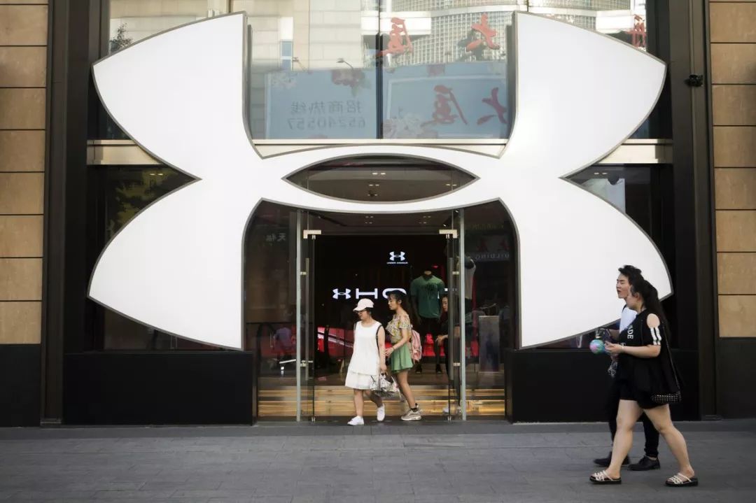 HugoBoss第一季度利润大跌31%；Instagram推出博主电商功能；Gucci美妆业务有望突破10亿美元