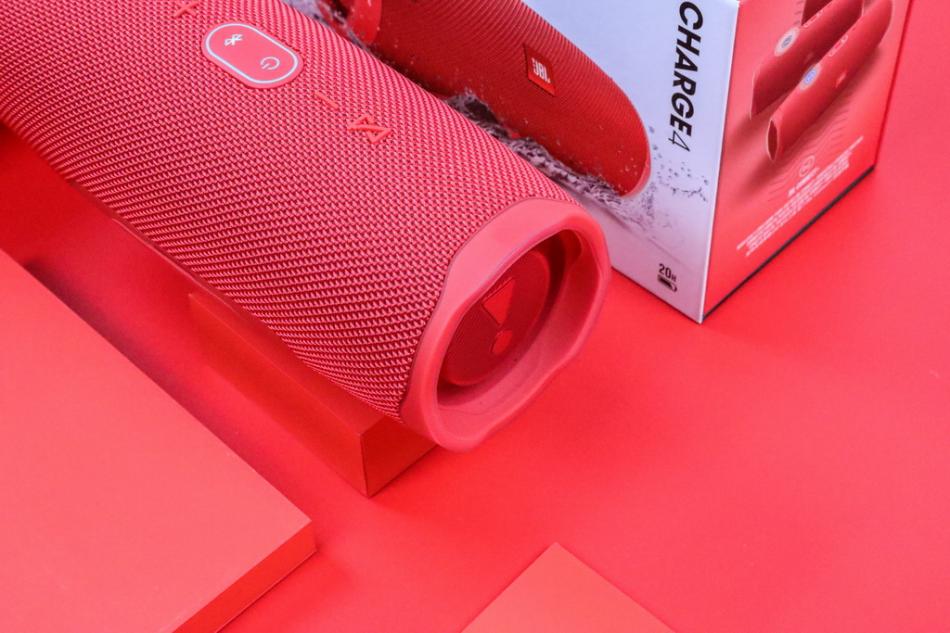 水中也能*放播**的好声音—JBLGE4体验