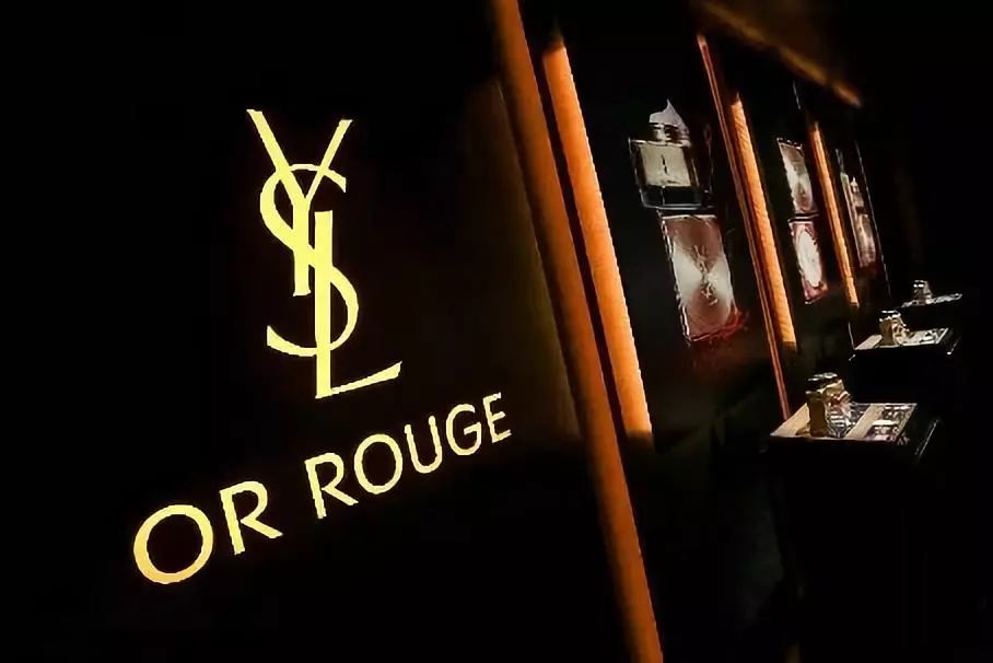 YSL在上海开了家快闪酒店,我们去试了她家新口红!