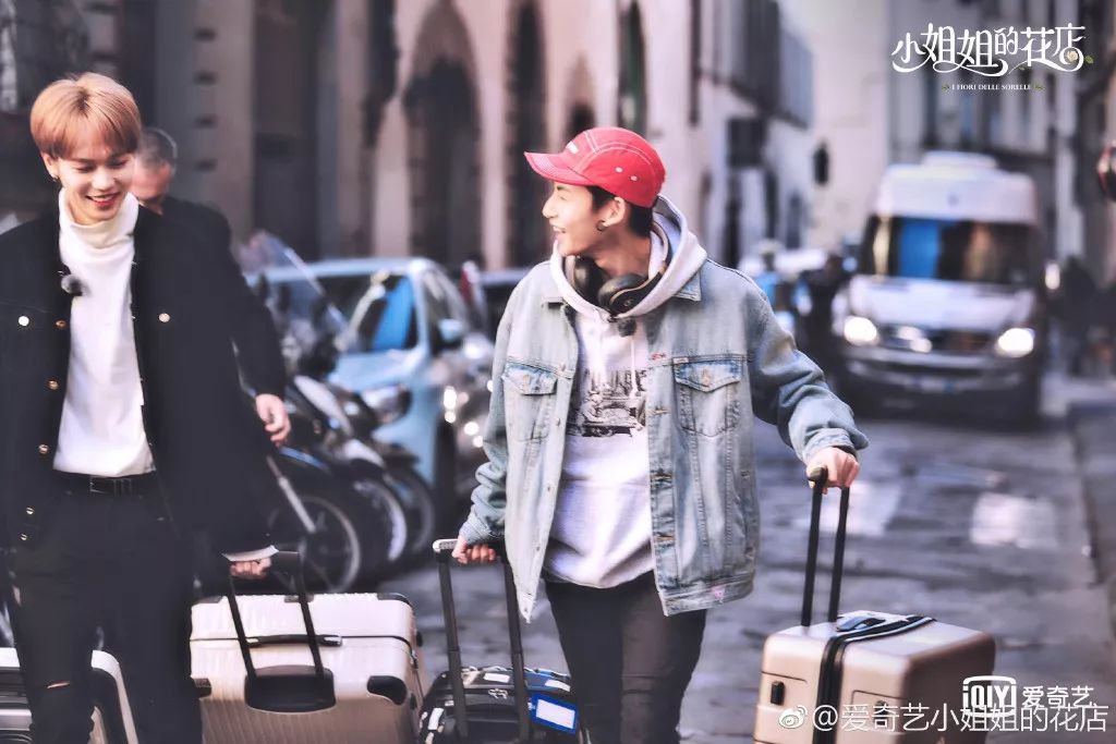 欧阳娜娜和小s现状,欧阳娜娜小s花店综艺