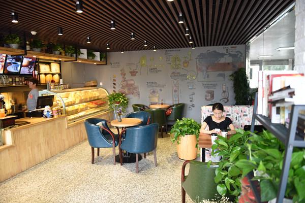 崇德敬业惠民致远陕西省肿瘤医院四十年发展大事记