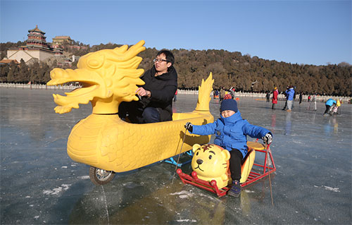 北京最大冰场今起迎客,2023北京冰场开放时间表