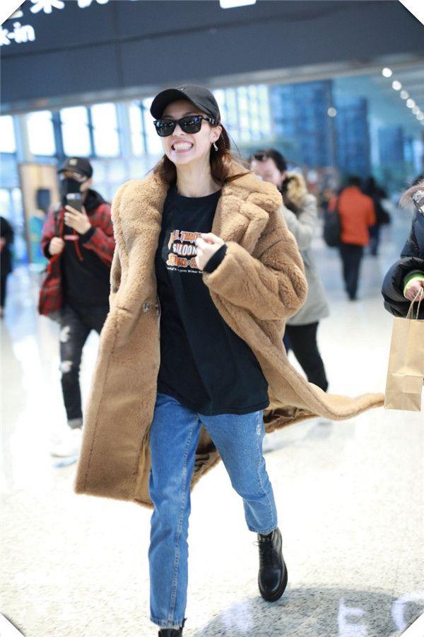 钟楚曦戴发箍视频,钟楚曦马尾照片