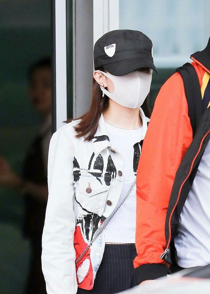 赵丽颖方否认传言,赵丽颖却深陷谣言风波