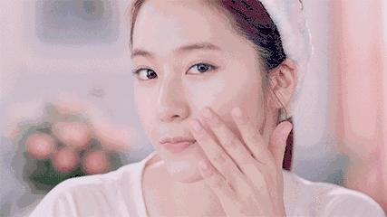 过年胡吃海喝长的痘,怎么急救?