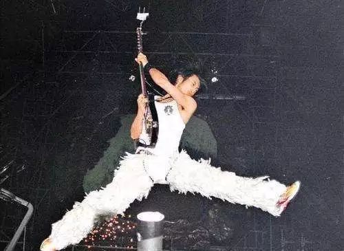 「荐读」20年过去了，你最怀念谁？