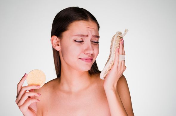 「科普」冬天洗澡，搓出的“泥”是啥？北方人搓澡是因为脏吗？答案是……