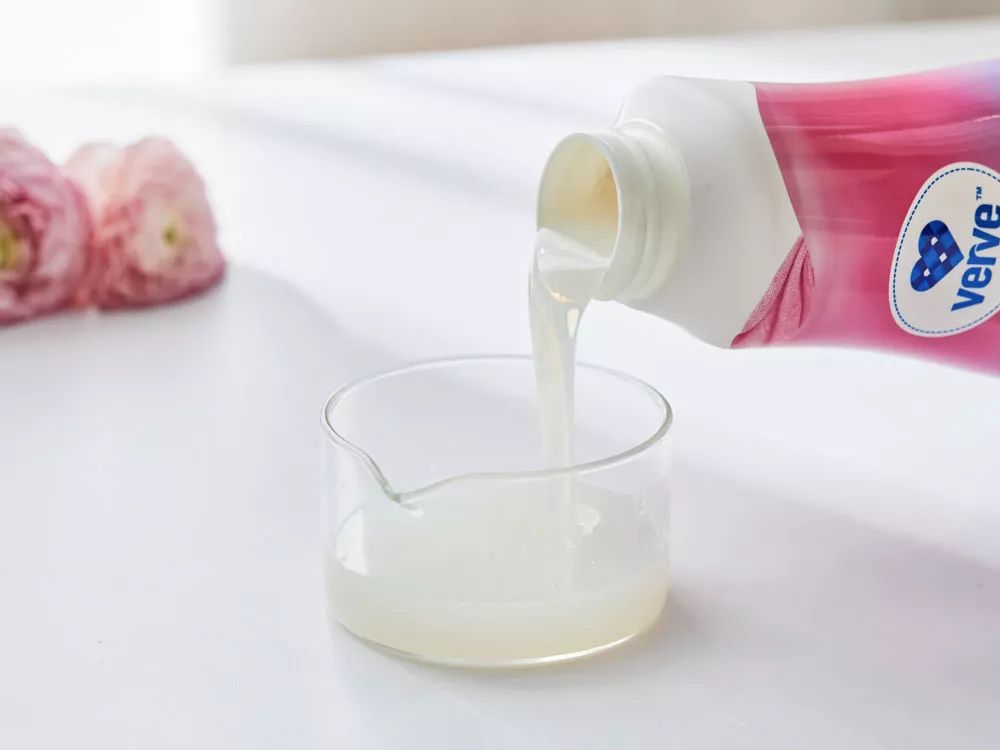 用洗衣液洗衣服最干净的方法,去除衣服毛絮的洗衣液