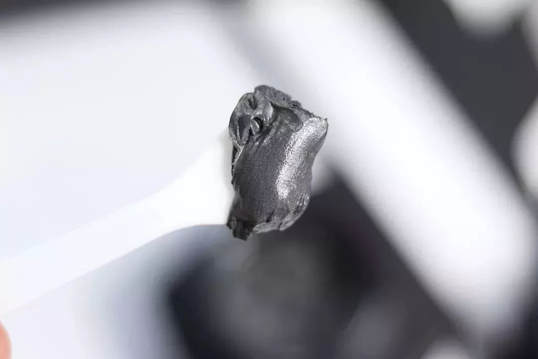 涂脸上能吸出脏东西,吸脸上毛孔里脏东西好吗