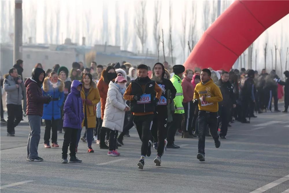 「文体活动」尉犁县举办2019年“迎新春”千人万米冬季长跑比赛